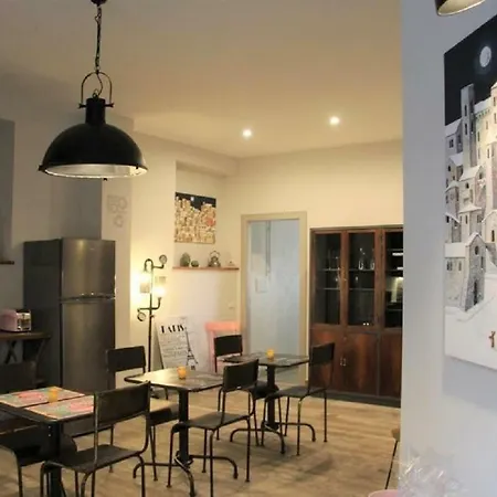 Pensjonat Industrial Chic House - Private Parking 3*