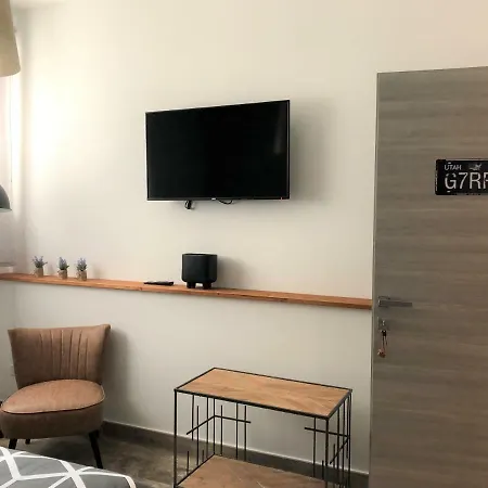 Industrial Chic House - Private Parking Guest house Orvieto