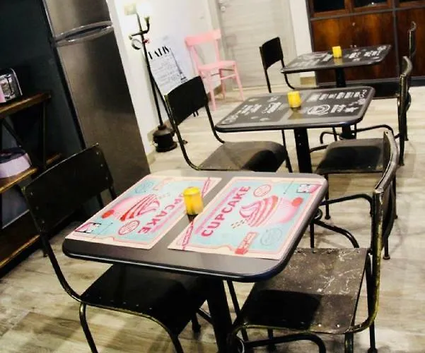 بيت ضيافة Industrial Chic House - Private Parking أورفييتو